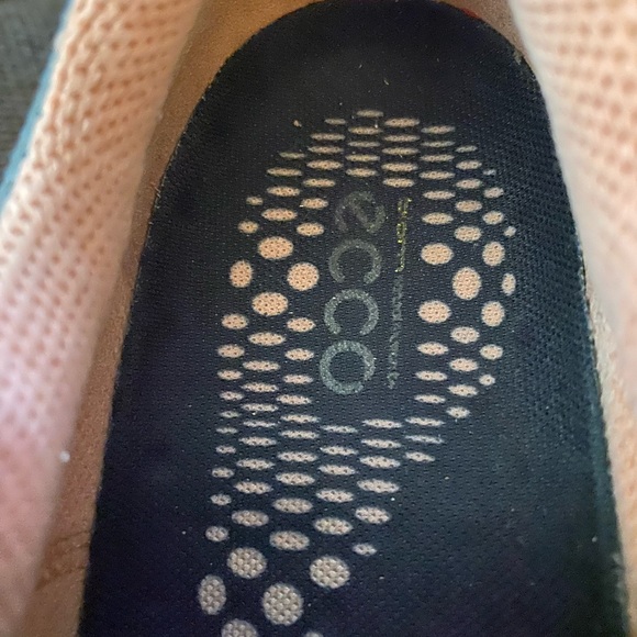 ECCO WOMENS BIOM FJUEL LOW TOP SNEAKER - Picture 14 of 16